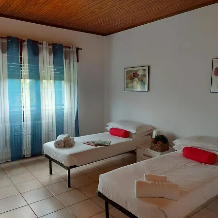 Apartment Bnbook Casa Dei Peschi - Di Monate Cadrezzate